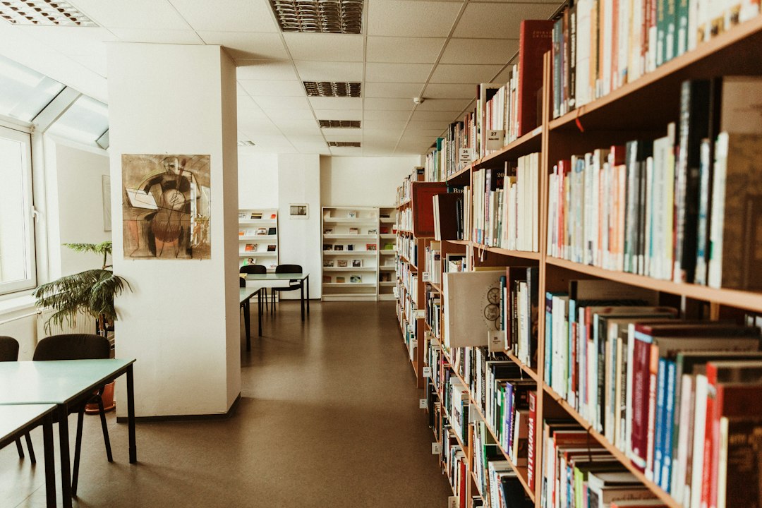 Üniversite kütüphanesi, psikoloji ve sağlık iletişimi alanında bilimsel öğrenme
